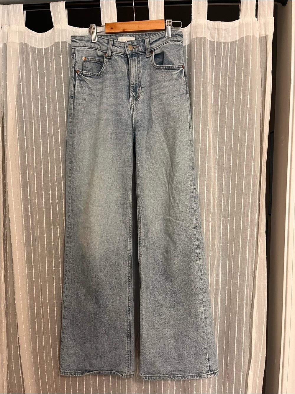 Light Wash Wide Leg Women’s Jeans